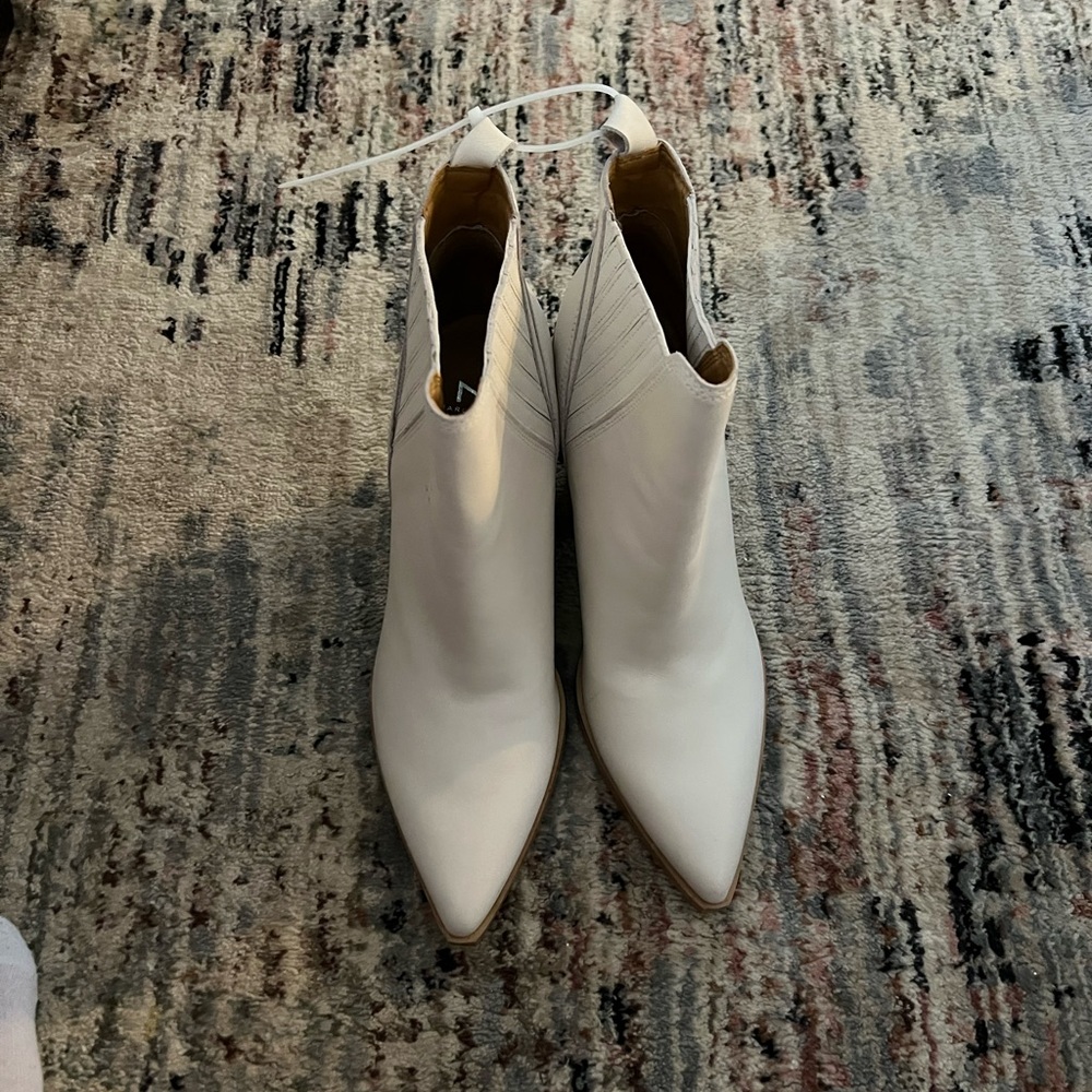 Marc Fisher LTD Annabel Pointed Toe High Heel Leather Booties
